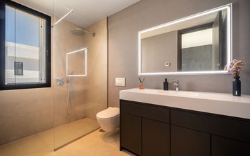 Property slide 38