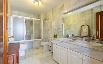 Property slide 18