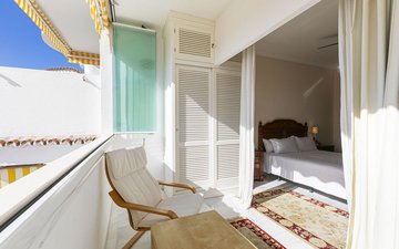 Property slide 21