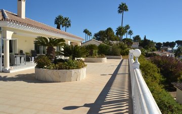 Property slide 8