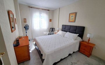Property slide 32