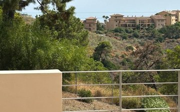 Property slide 25