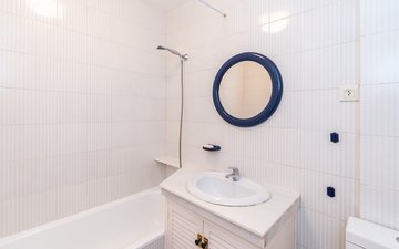Property slide 16