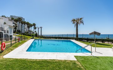 Property slide 25