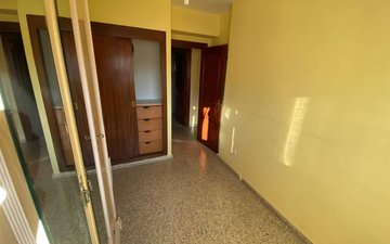 Property slide 32