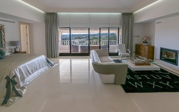Property slide 19