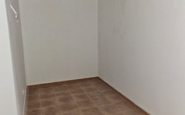 Property slide 28