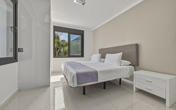 Property slide 20