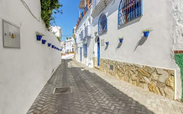 Property slide 23
