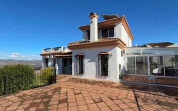 Property slide 32