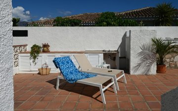 Property slide 25