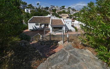 Property slide 35