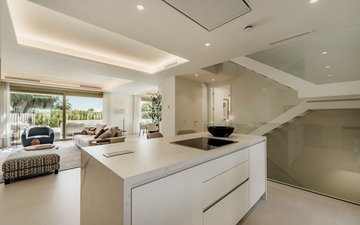 Property slide 18