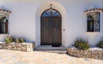 Property slide 14