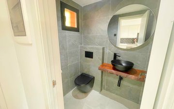 Property slide 14