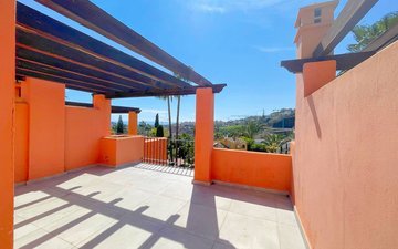 Property slide 32