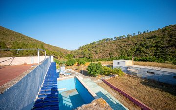 Property slide 18