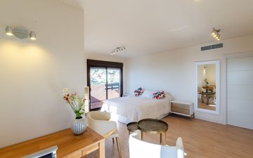 Property slide 14