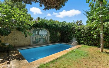 Property slide 23