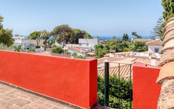 Property slide 44