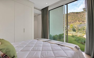 Property slide 17