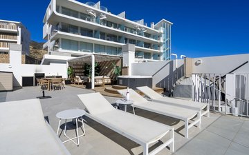 Property slide 25