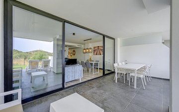 Property slide 22