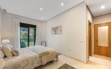 Property slide 31