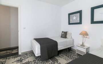 Property slide 17
