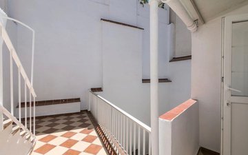 Property slide 18