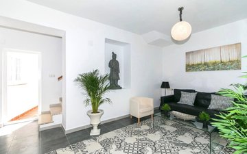 Property slide 23