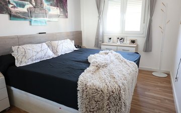 Property slide 24