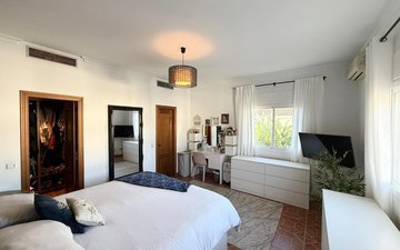Property slide 10