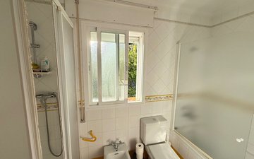Property slide 16