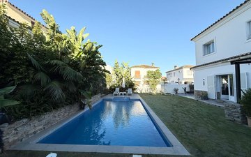 Property slide 22
