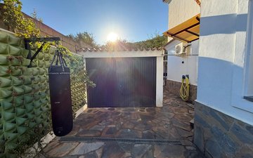 Property slide 25
