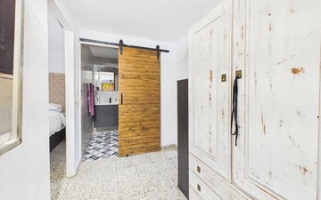 Property slide 8