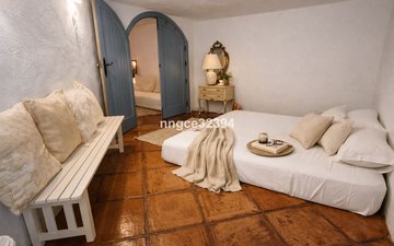 Property slide 22