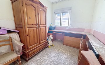 Property slide 25