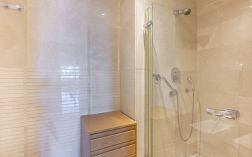 Property slide 25