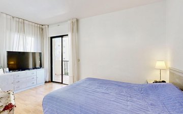 Property slide 10