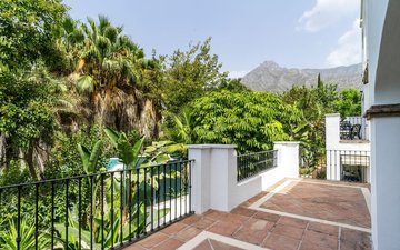 Property slide 34