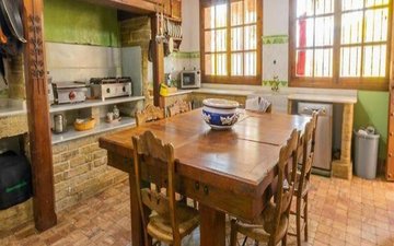 Property slide 10