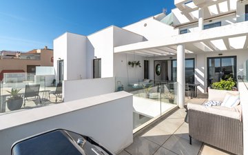 Property slide 25