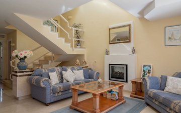 Property slide 10