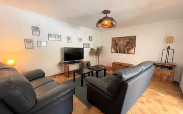 Property slide 10