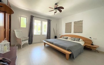 Property slide 14