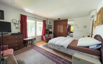 Property slide 23