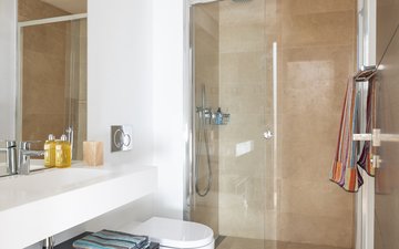Property slide 18