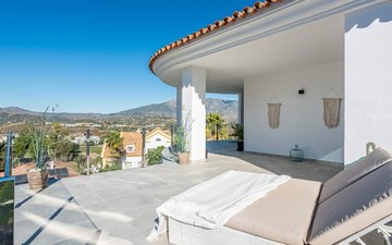 Property slide 21